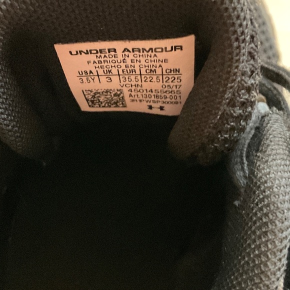 Under Armour Black and Gray Kids Sneakers - Picture 4 of 7